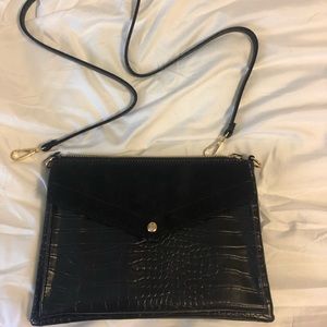 Black crossbody purse